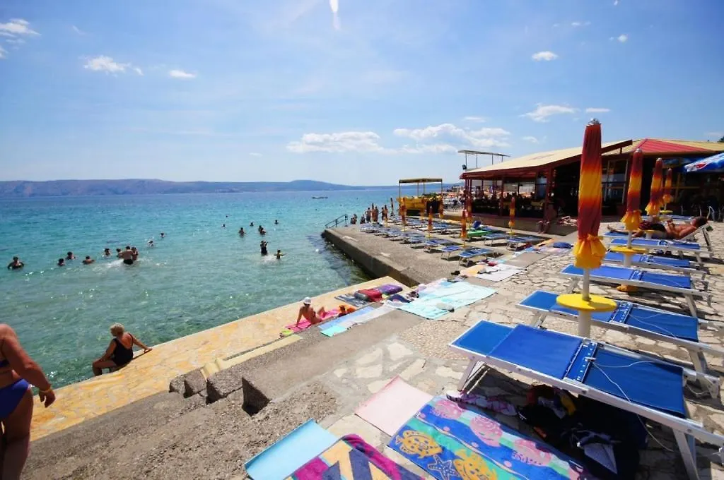 Apartment In Novi Vinodolski With Sea View, Terrace, Wifi, Washing Machine