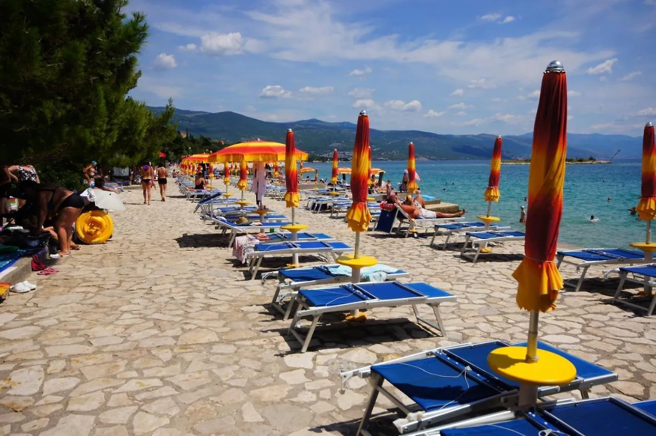 Apartment In Novi Vinodolski With Sea View, Terrace, Wifi, Washing Machine