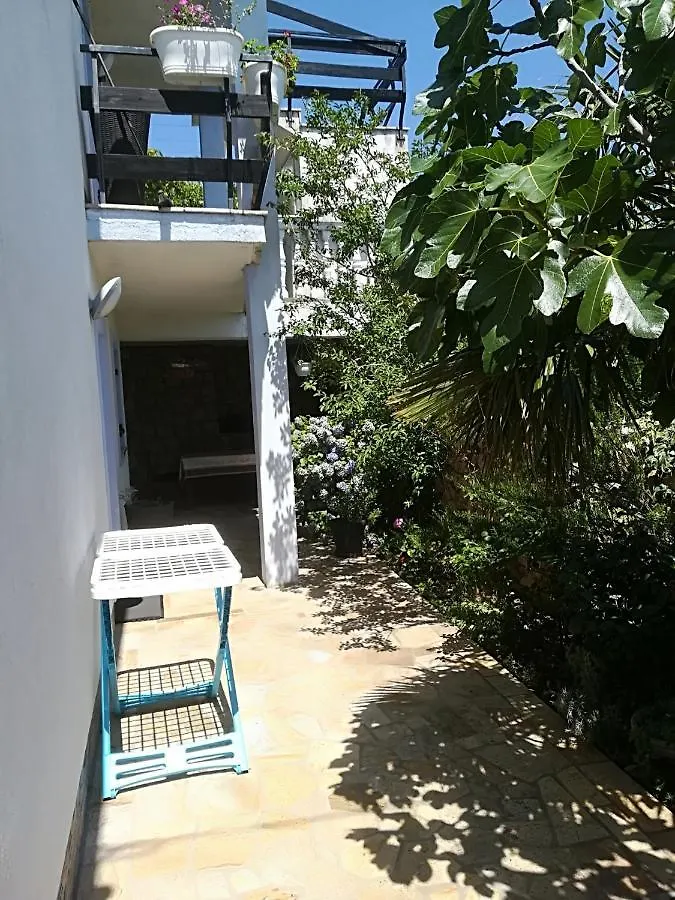 Apartment In Novi Vinodolski With Sea View, Terrace, Wifi, Washing Machine